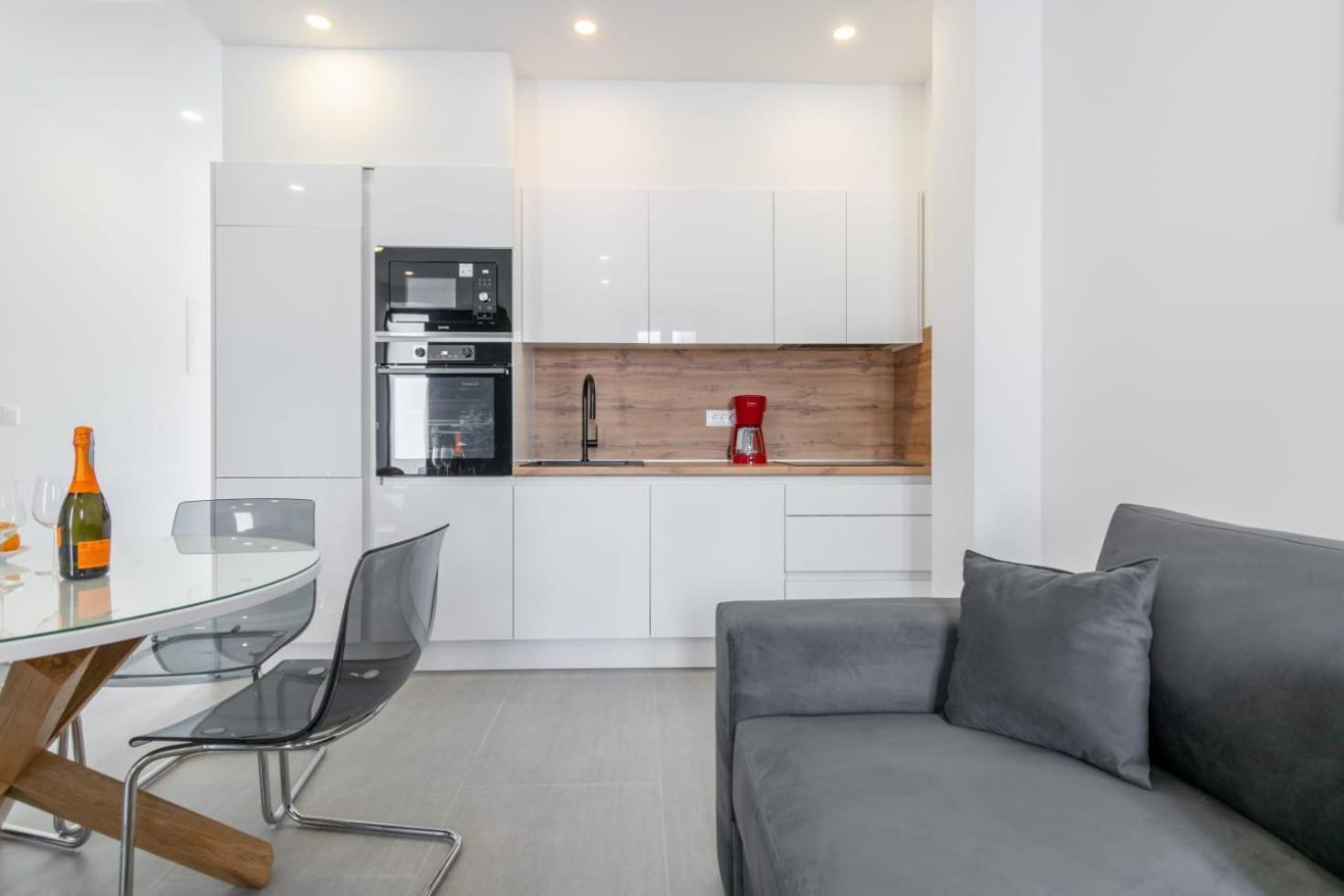 Apartment Luxury Maja Baska Voda